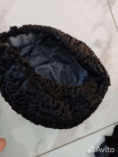Каракулевая женская шапка