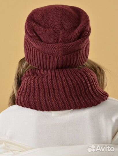 Зимняя шапка + снуд новый комплект