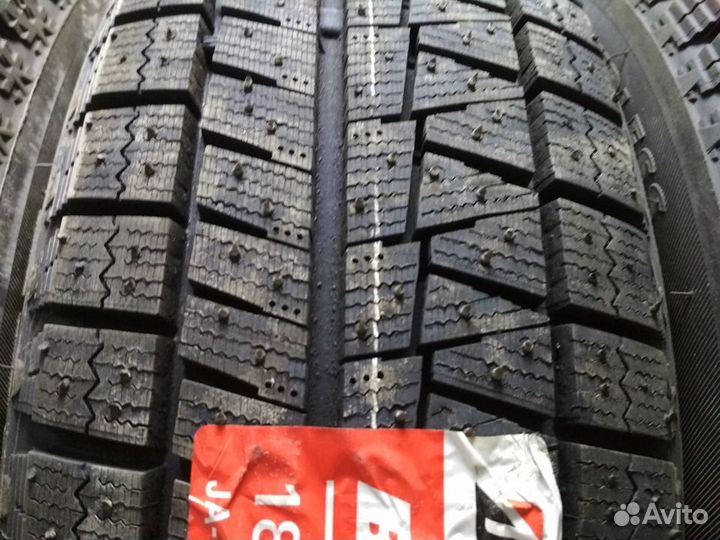Bridgestone Blizzak VRX 215/65 R16