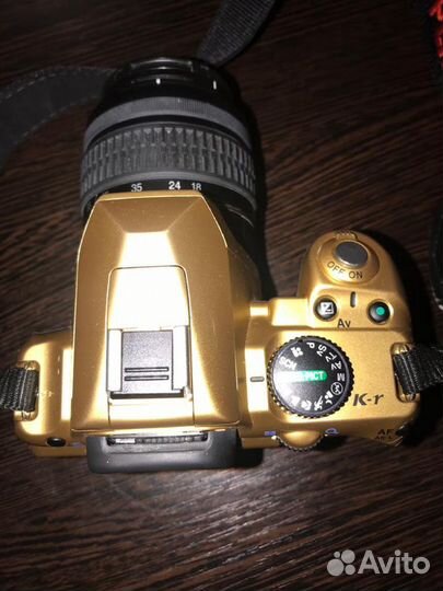 Зеркальный фотоаппарат