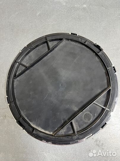 Знак эмблема на решетку радиатора Мерседес