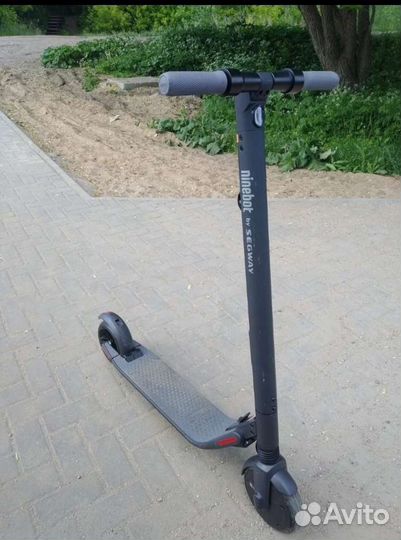 Электросамокат Ninebot KickScooterby Segway ES2