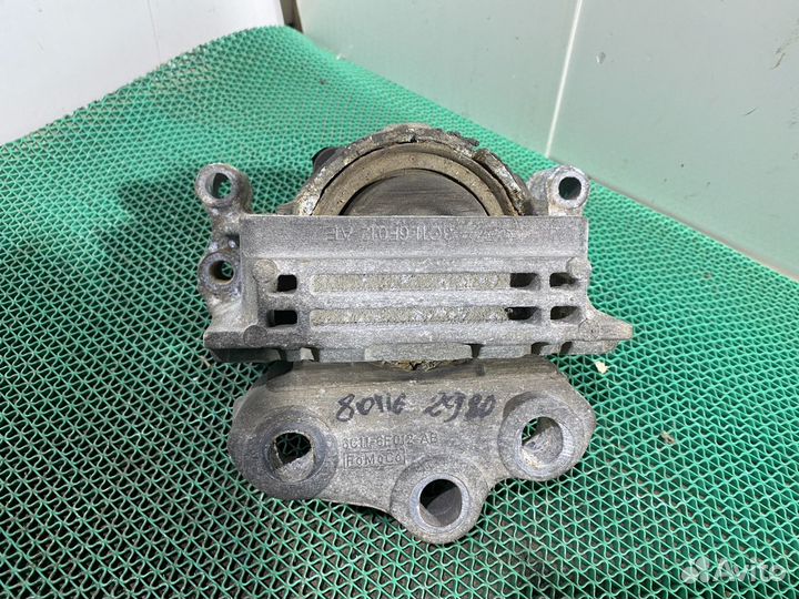 Подушка двигателя правая Ford Transit 2.2 2006