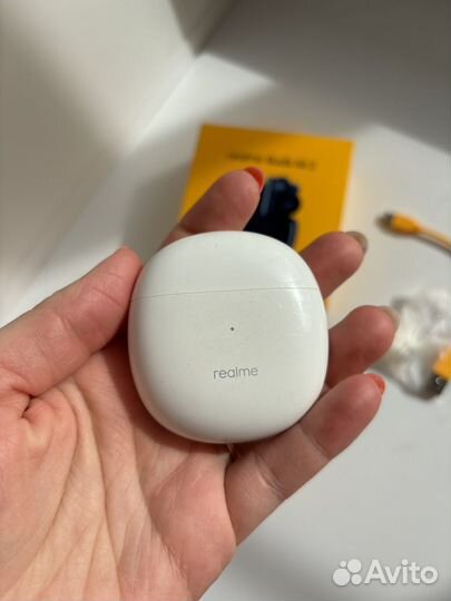 Беспроводные наушники realme buds air 2 белые