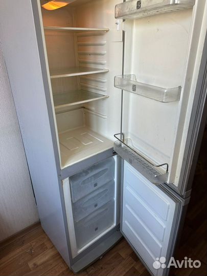 Холодильник бу маленький