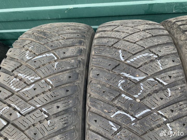 Goodyear Aquatred 215/65 R16