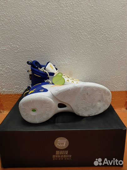 Баскетбольные кроссовки Anta KT9