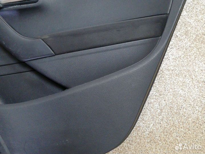 Volkswagen Polo Обшивка двери задняя правая