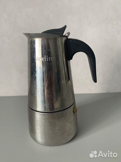 Гейзерная кофеварка