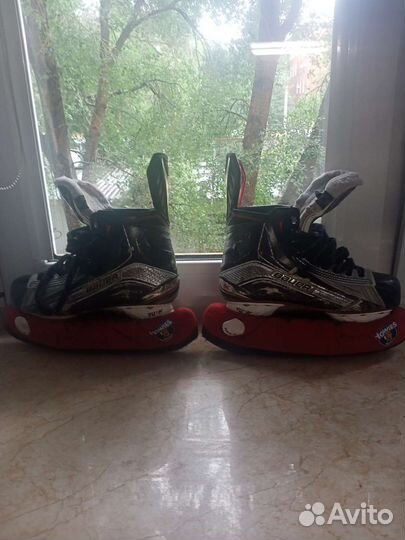Хоккейные коньки бауэр