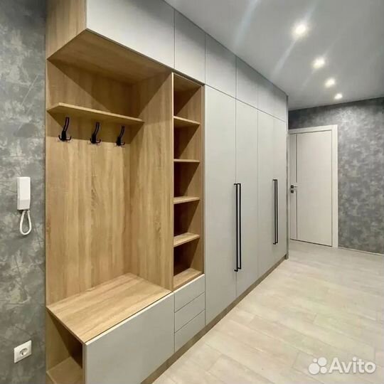 Прихожая в современном стиле