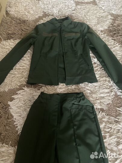 Форма женская офисная военная