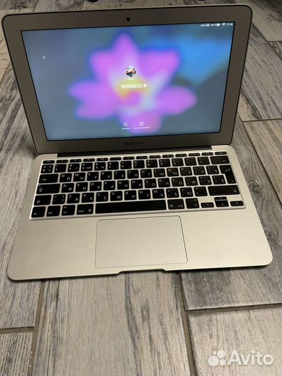 Apple MacBook Air 11