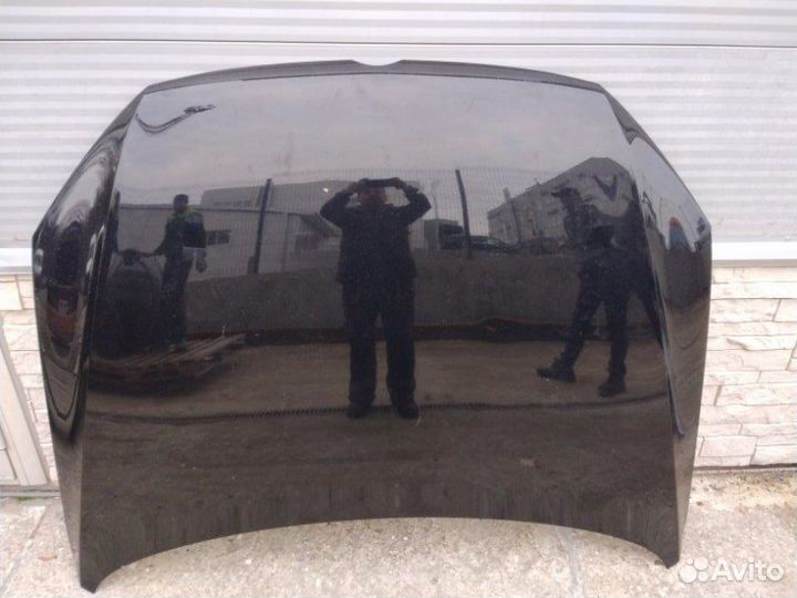 Капот Volkswagen Passat B7 универсал 1.4 CAX