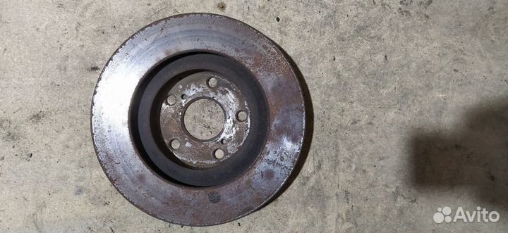Диск тормозной передний Toyota Camry V40
