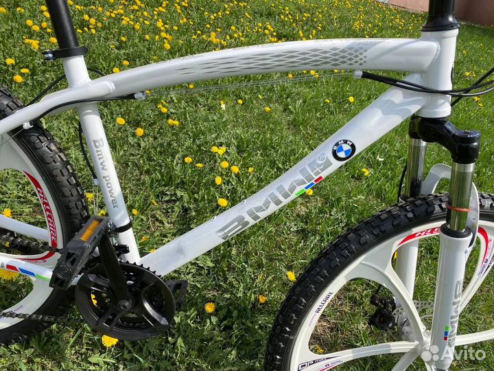 Велосипед на литых дисках