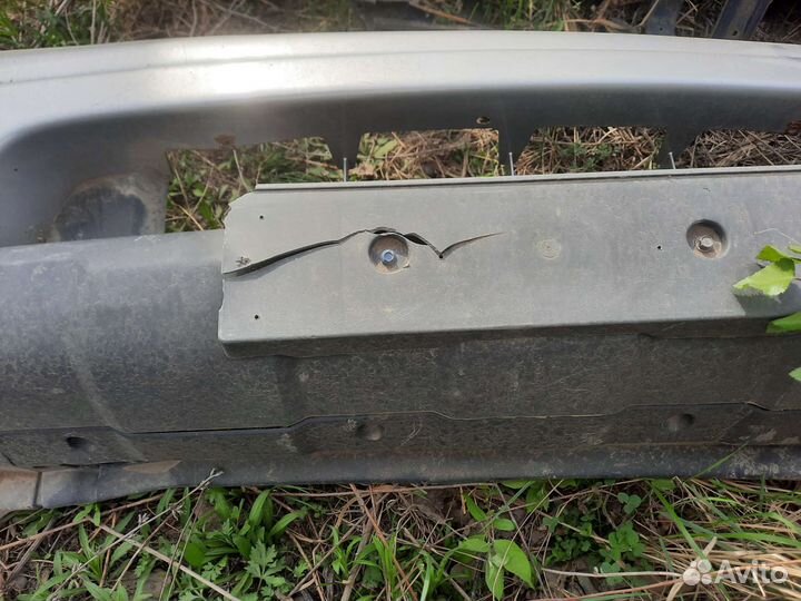 Бампер передний Ниссан Навара D40