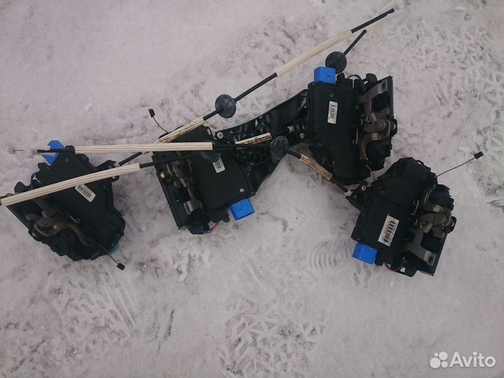 Замки дверей Volkswagen Touareg