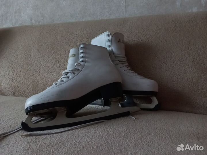 Коньки фигурные 38 размер