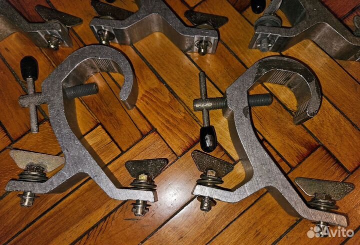 Струбцины для световых приборов