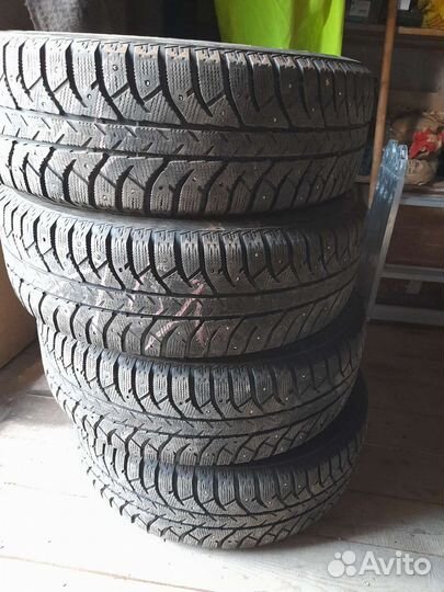 Bridgestone Ice Cruiser 7000 255/65 R17