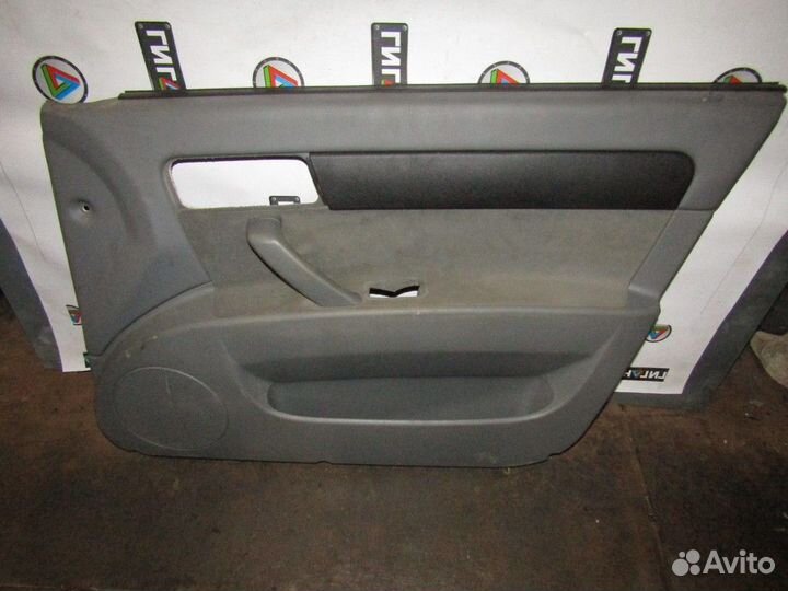 Обшивка двери передней правой Gentra II 2013-2015