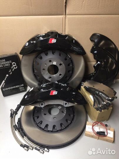 Комплект тормозной системы Audi Q8 2018