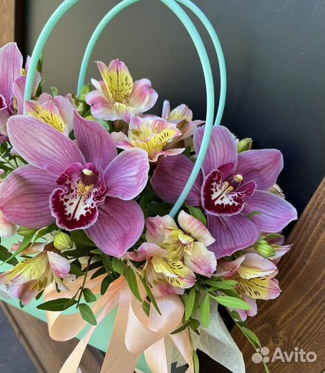 Букет цветов к 1 сентября