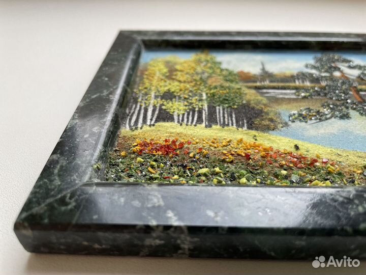 Панно из камня