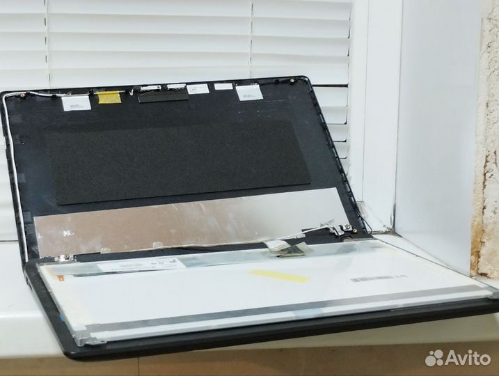 Ноутбук Packard Bell entg71bm в полу-рабочий