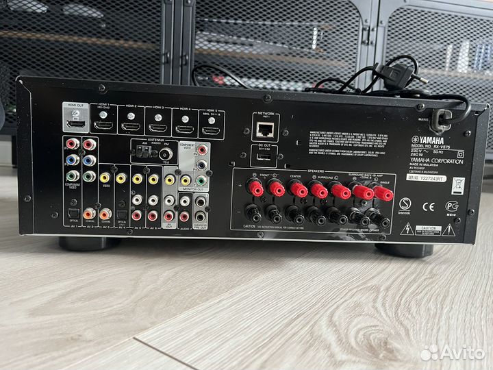 Av ресивер Yamaha RX-V575