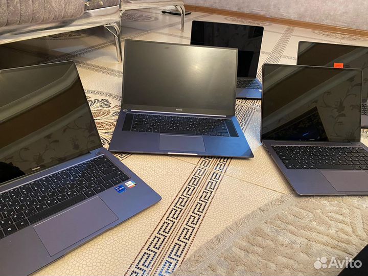 Huawei matebook d16 на запчасти