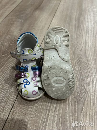Сандали детские