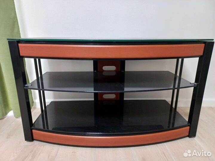 Стеклянная тумба под тв