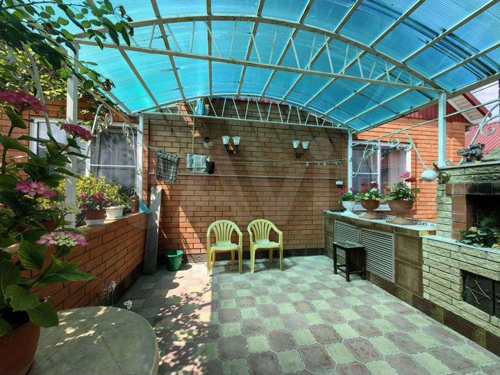 Дом 110 м² на участке 5 сот.