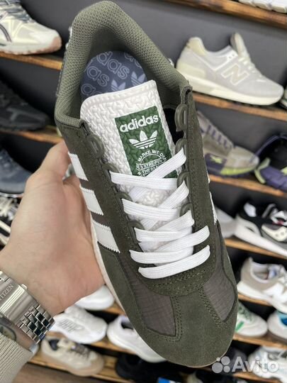 Кроссовки Adidas Retropy E5