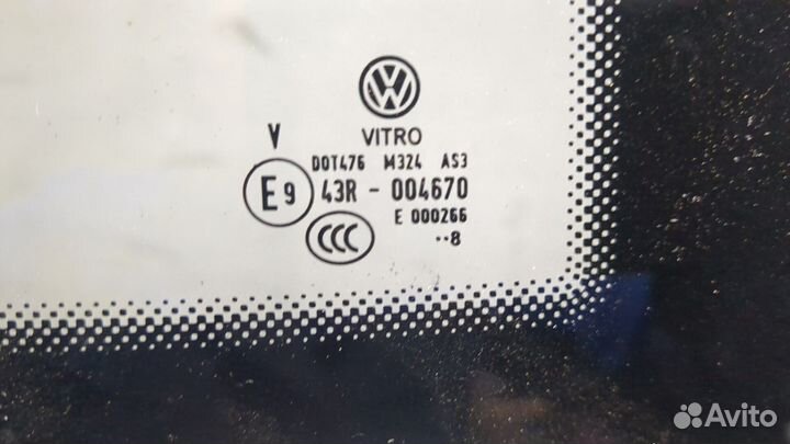 Стекло кузовное боковое правое заднее Volkswagen Tiguan