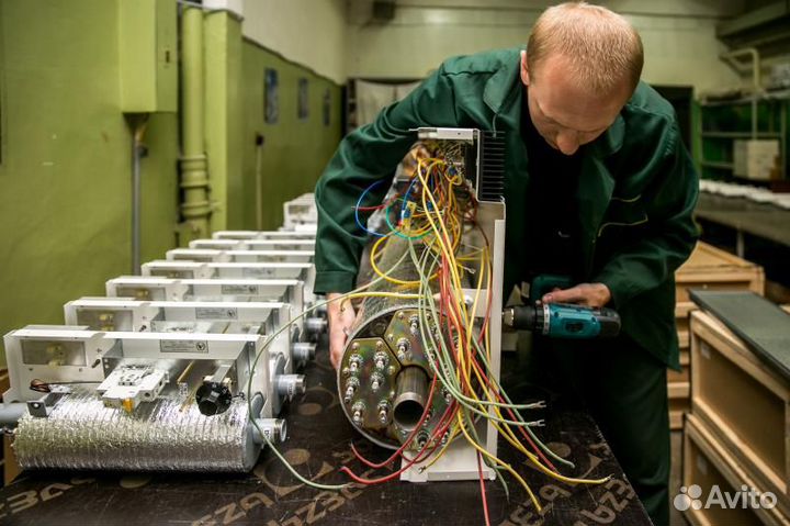 Слесарь сборщик рэа