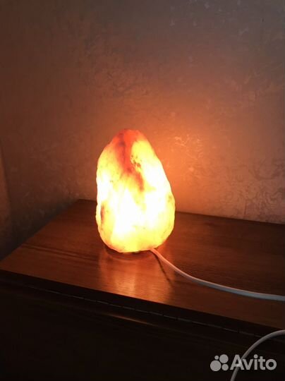 Лампа из розовой гималайской соли