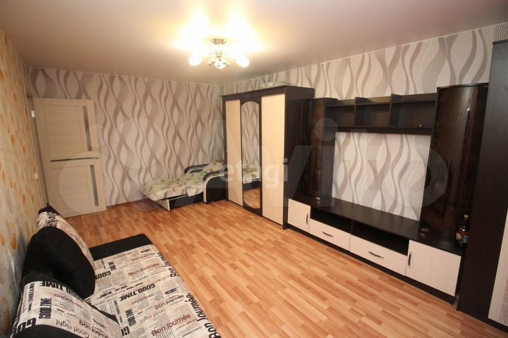 1-к. квартира, 42 м², 1/12 эт.