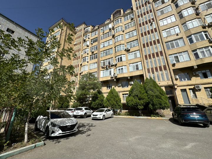 3-к. квартира, 85 м², 6/9 эт.