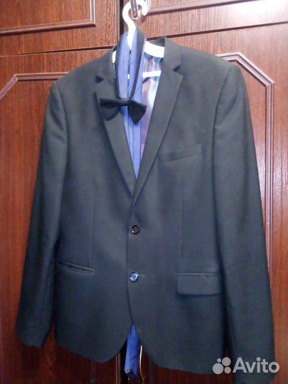 Школьный костюм