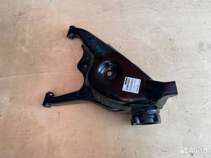 Рычаг задний правый Mitsubishi Grandis NA4W