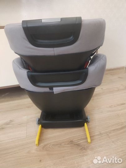 Детское автомобильное кресло от 15 до 36 кг