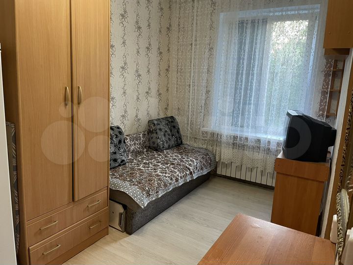 Комната 16 м² в 4-к., 3/3 эт.