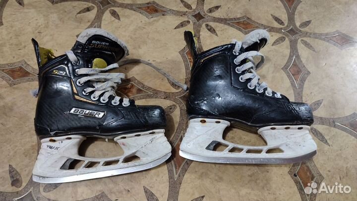 Хоккейные коньки bauer