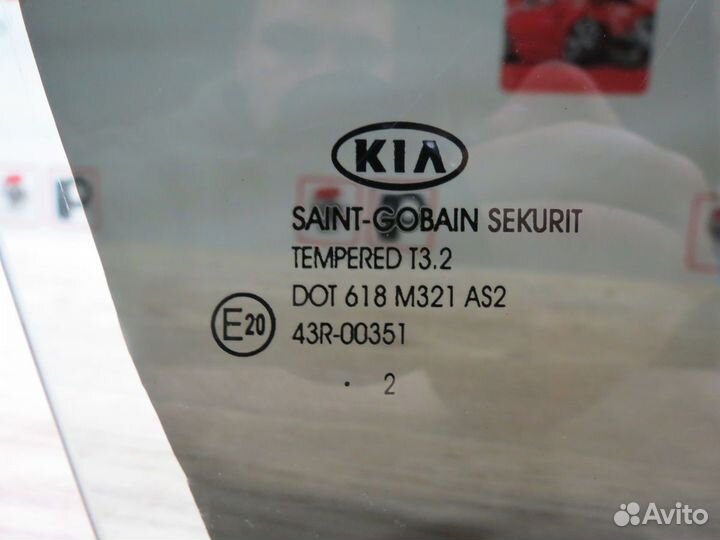 Форточка двери задней правая Kia Sportage 3 SL