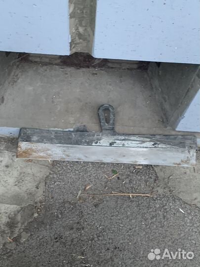 Шпатель строительный бу