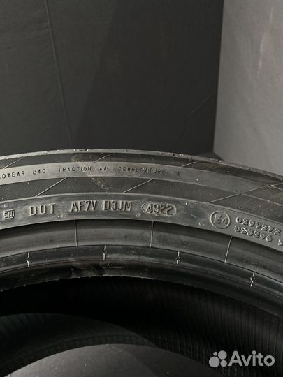 Continental ContiSportContact 5P 275/45 R20 и 305/40 R20 110Y