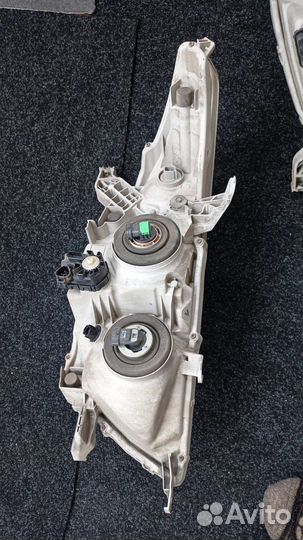 Фары на toyota highlander